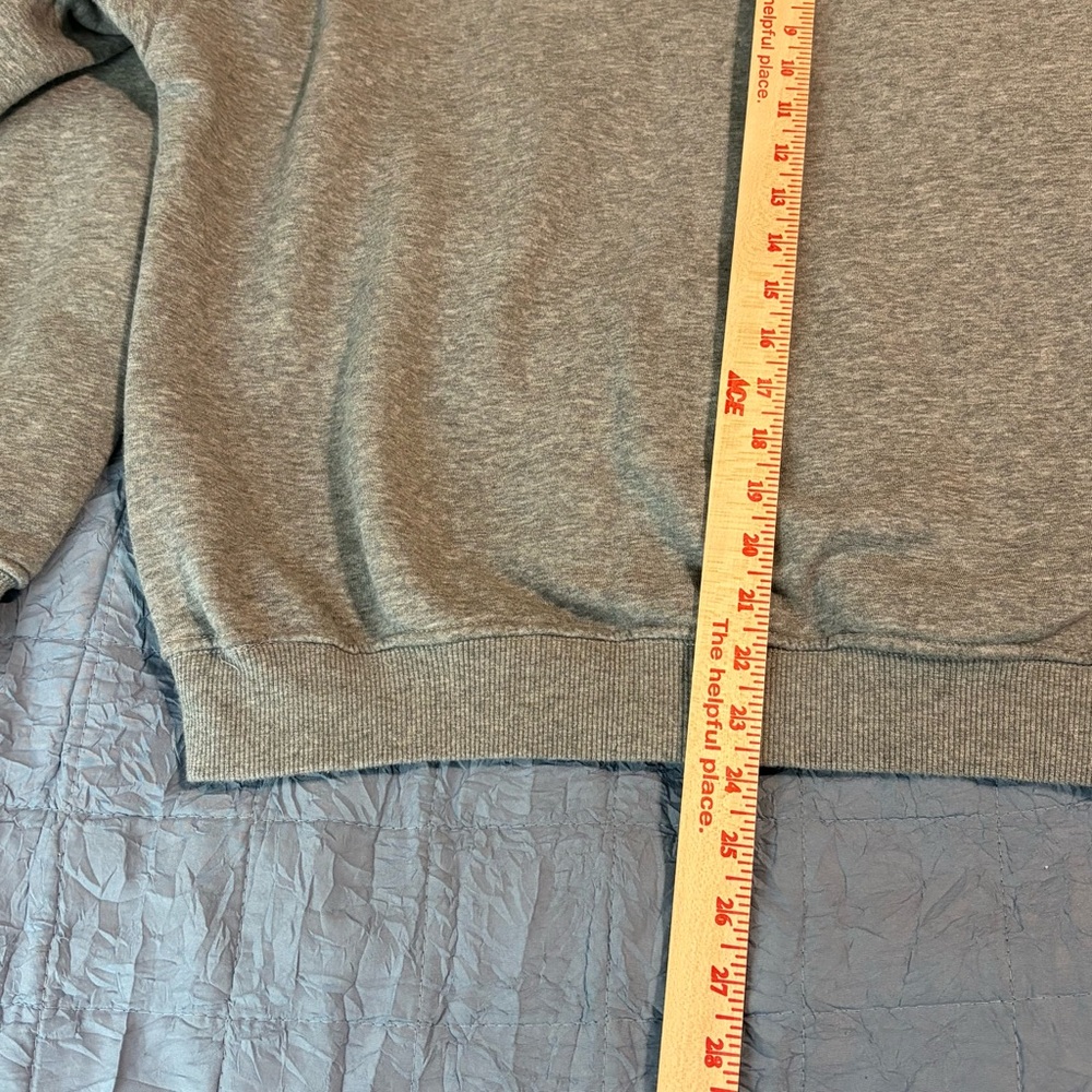 Taylor Swift OFFICIAL Eras Tour Gray Crewneck Sweatshirt Size L oversized - Picture 6 of 10